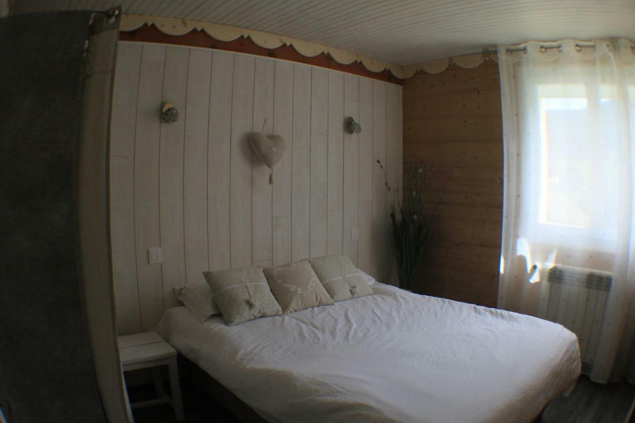 Apartmán Cal Tistu Matemale Exteriér fotografie