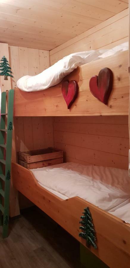 Apartmán Cal Tistu Matemale Exteriér fotografie