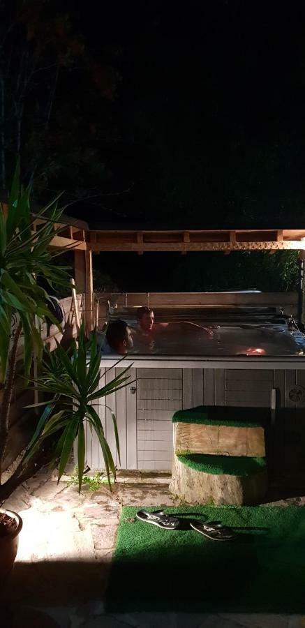 Apartmán Cal Tistu Matemale Exteriér fotografie