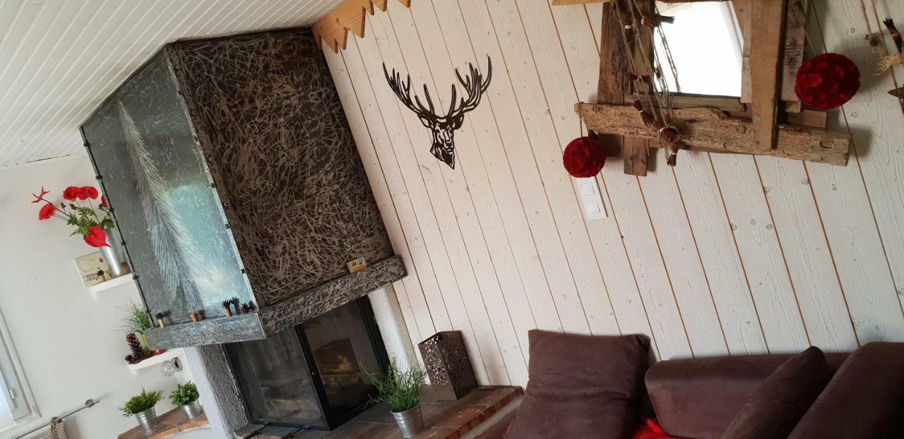Apartmán Cal Tistu Matemale Exteriér fotografie