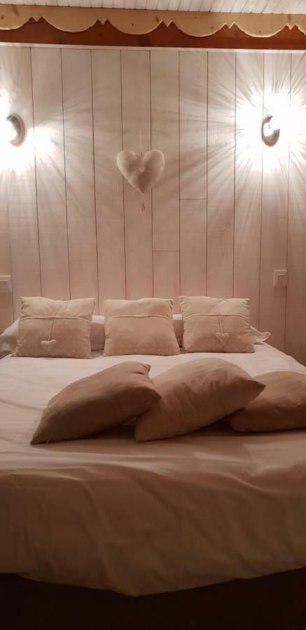 Apartmán Cal Tistu Matemale Exteriér fotografie